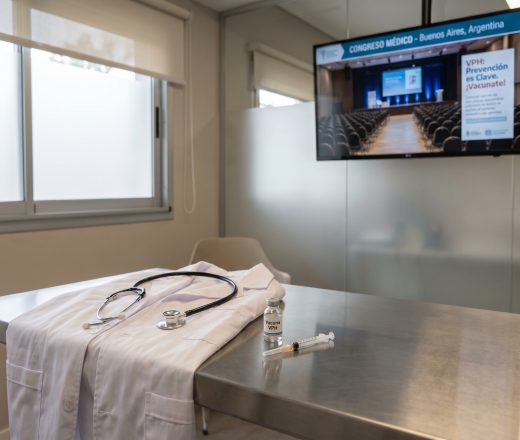 Novedades en la vacunación contra el VPH: se amplía el esquema para adultos sanos hasta los 45 años (Imagen ilustrativa IA - infopico.com)