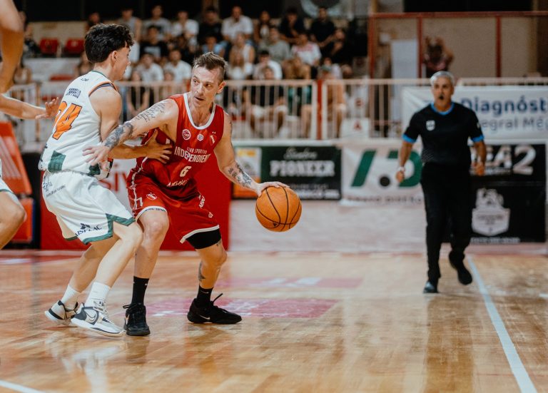 Ferro se quedó con el clásico piquense al vencer a Independiente en el Torneo Federal de Básquet
