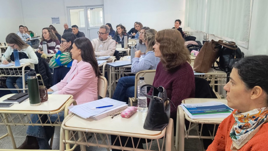 El Gobierno provincial capacita a docentes secundarios en emprendedorismo