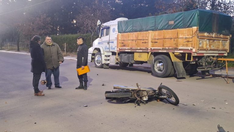 Dieron a conocer la identidad del policía de 28 años que murió tras chocar contra un camión cuando iba a trabajar en Eduardo Castex