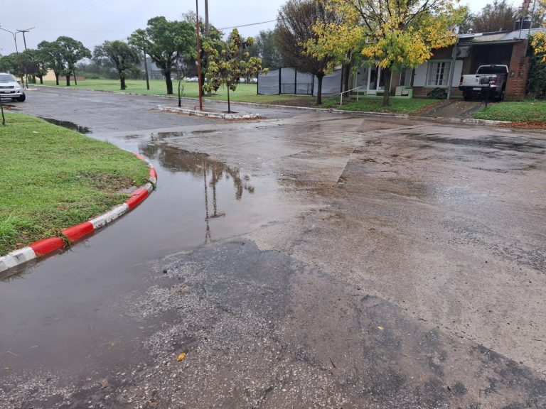 Ingeniero Luiggi avanza con un plan de obras para mejorar el escurrimiento pluvial y recuperar calles