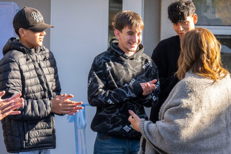 General Pico: Inauguraron la refacción de los mini hogares y Alonso destacó que “es emocionante hacer esto realidad”