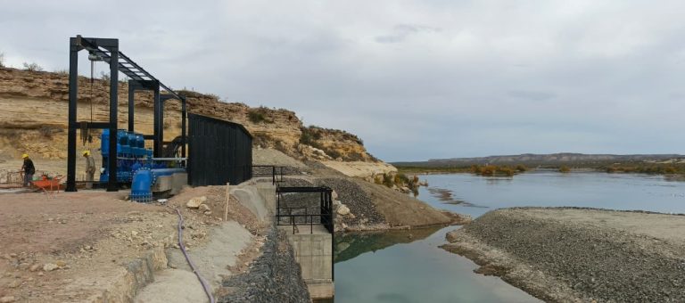 Impulsan el desarrollo productivo en Casa de Piedra con obras en el sistema de riego