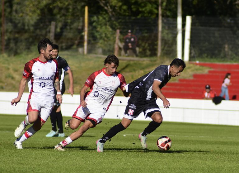 Tropezón en casa: Costa Brava cayó ante Huracán Las Heras en un partido cargado de polémicas