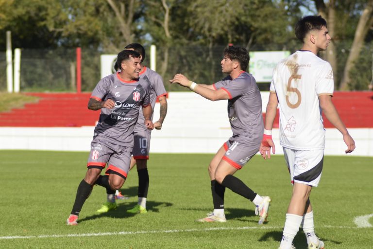 Lluvia de goles a favor de Costa Brava y empate sin tantos en el clásico de Alvear: el resumen de la fecha