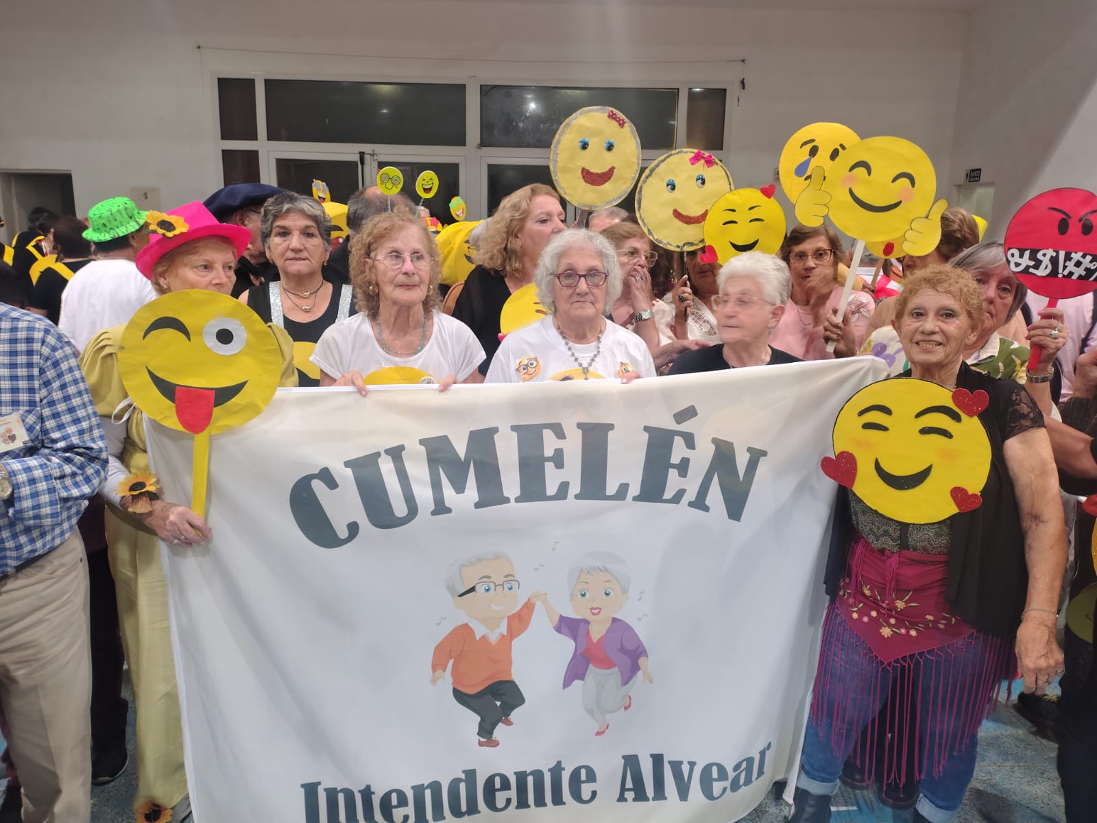 Intendente Alvear: Impulsan la integración de adultos mayores y la capacitación tecnológica
