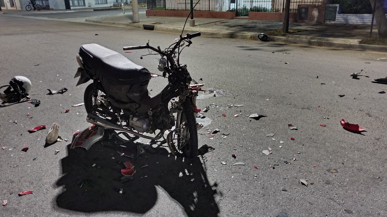Continúan en terapia intensiva y con pronóstico reservado dos de los jóvenes accidentados en el trágico choque de motos