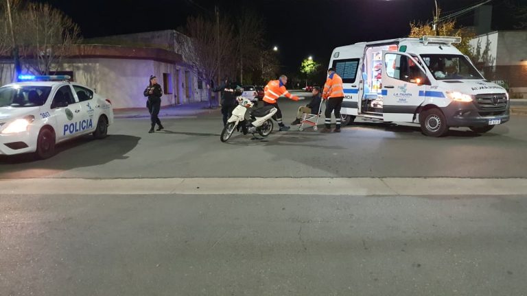 Choque entre dos motos en calles 17 y 26: un conductor huyó y el otro fue hospitalizado