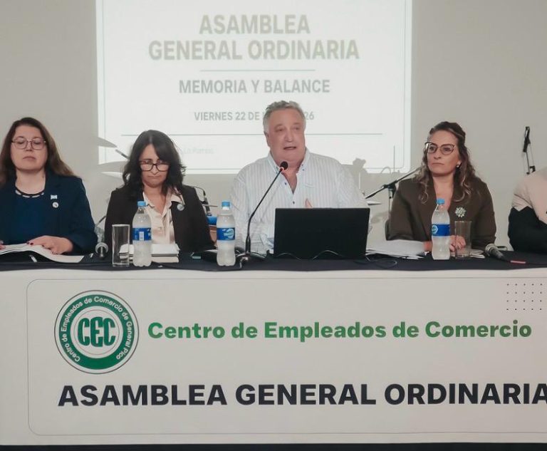 Más de 400 afiliados aprobaron por unanimidad la Memoria y Balance del Centro de Empleados de Comercio