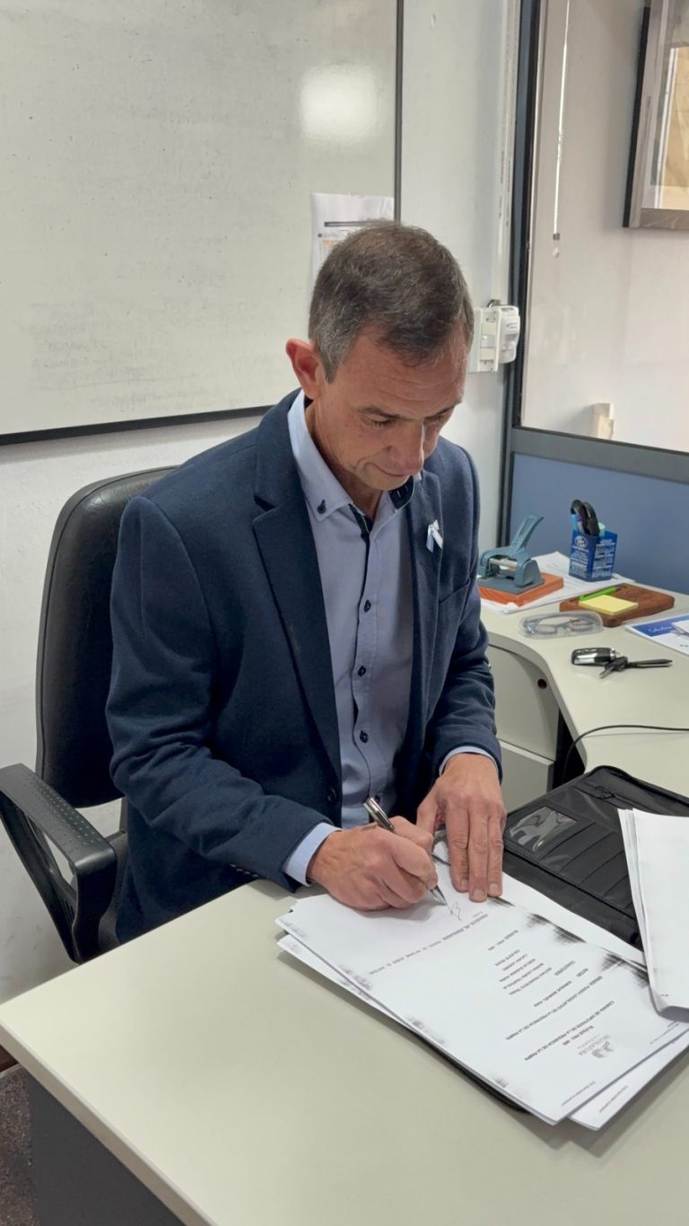 Enrique Juan exigió información sobre el sistema fiscal C.A.B.I.: “El Estado no puede tratar como sospechoso al que trabaja”