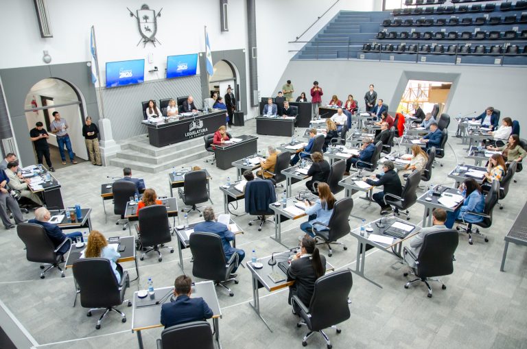 La Legislatura aprobó designaciones en el Poder Judicial, Vialidad y declaró de interés diversas iniciativas