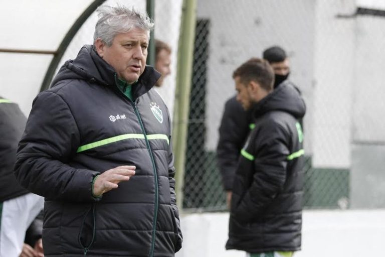 Falleció Sergio Priseajniuc, exentrenador de Ferro de Pico