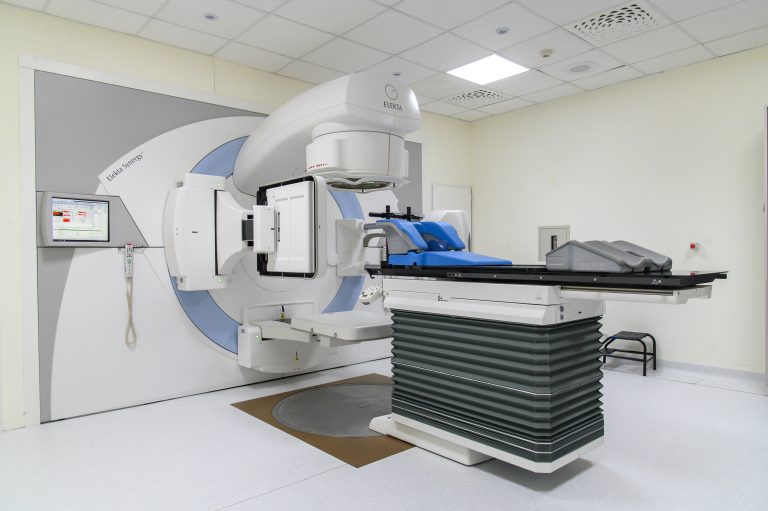 SEMPRE firmó convenio con el centro de radioterapia de Santa Rosa: cobertura del 100% para afiliados