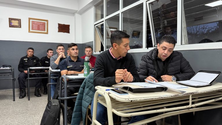 La Pampa: Realizan jornada de trabajo para fortalecer la formación práctica de los cadetes de la Policía