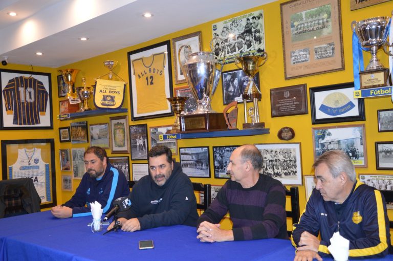 Inclusión en el agua: lanzan un plan provincial de natación para personas con discapacidad