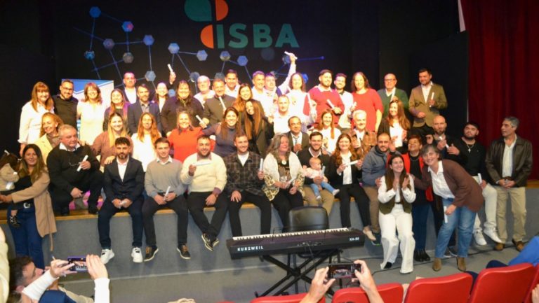 General Pico: 39 nuevos profesores de Educación Técnica recibieron sus diplomas en un emotivo acto