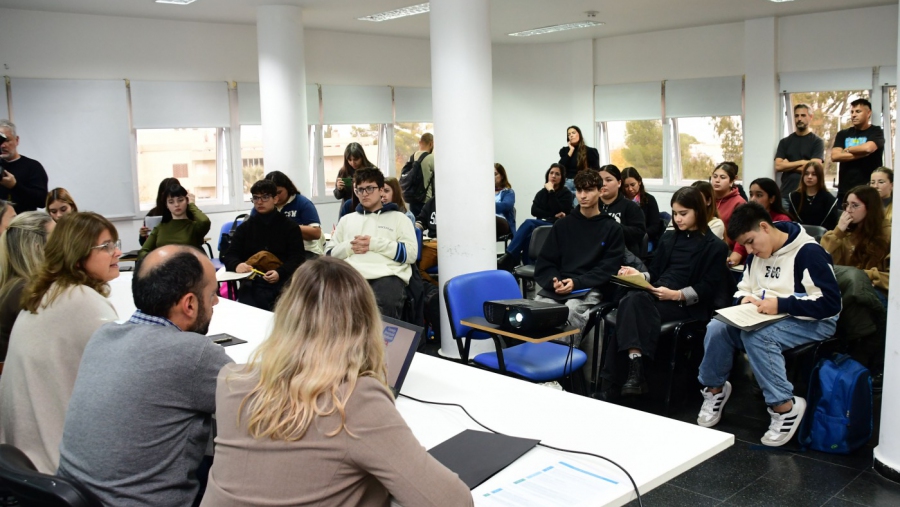 Jóvenes pampeanos debaten sobre salud mental y proponen acciones concretas para las escuelas