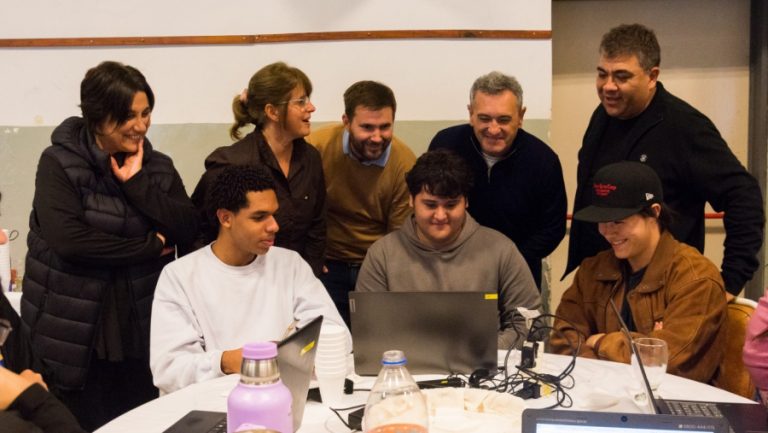 Avanza Código Pampa en Toay: 70 jóvenes se capacitaron en Inteligencia Artificial