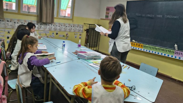 Con docentes “referentes” en las aulas, la Provincia busca reforzar la Alfabetización y la Matemática