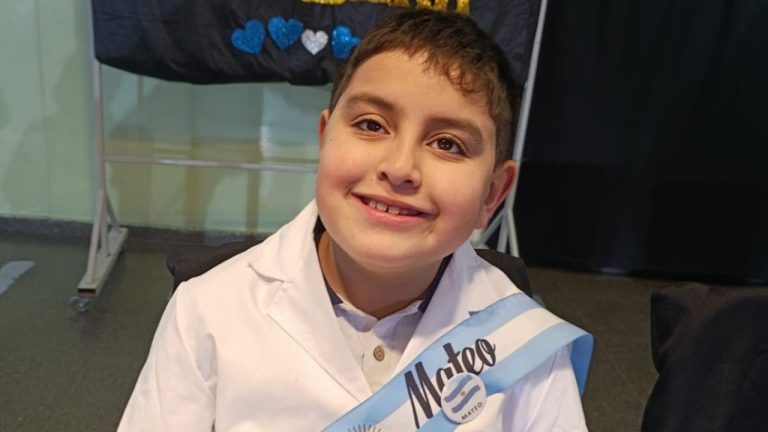 “Sus compañeros lo han incluido”: la positiva experiencia escolar de un niño con autismo en La Pampa