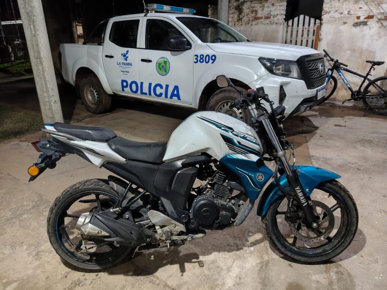 Recuperaron en Quemú Quemú una motocicleta robada y buscan a tres sospechosos