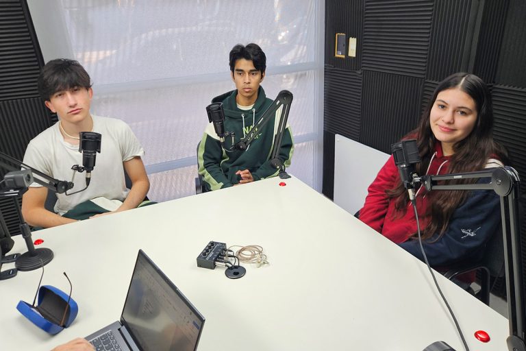 Estudiantes del Colegio Santa Inés triunfaron en el Parlamento Juvenil Pampeano con proyectos ambientales