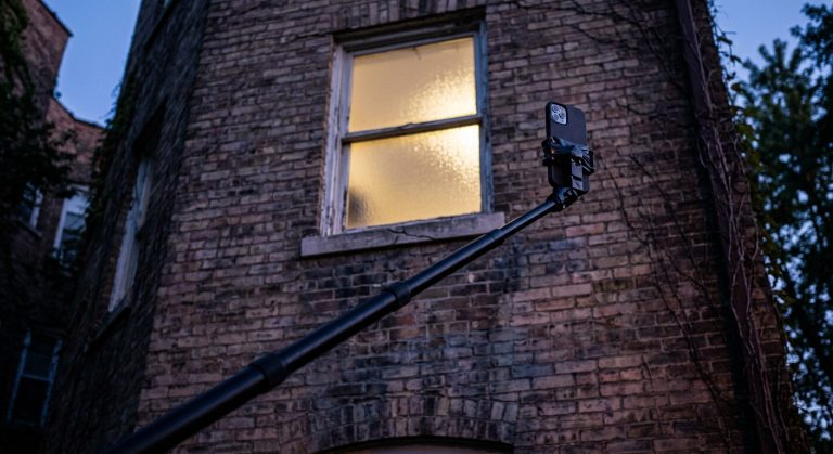 Condenan a un hombre en General Pico por “voyerismo digital” tras filmar a una mujer en la ducha