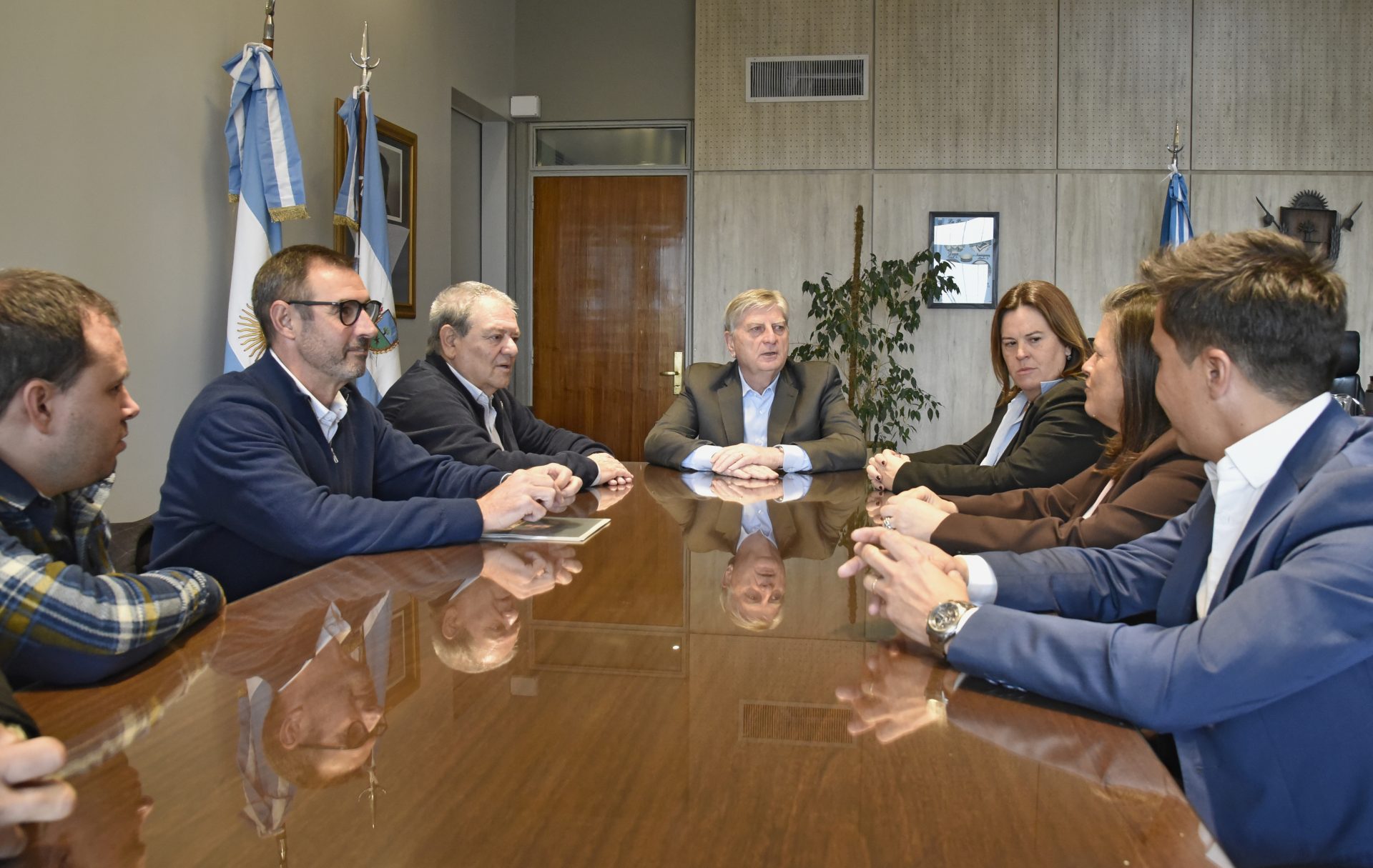 Ziliotto ratificó el apoyo a FEPICO y comprometió obras para el club anfitrión en General Pico
