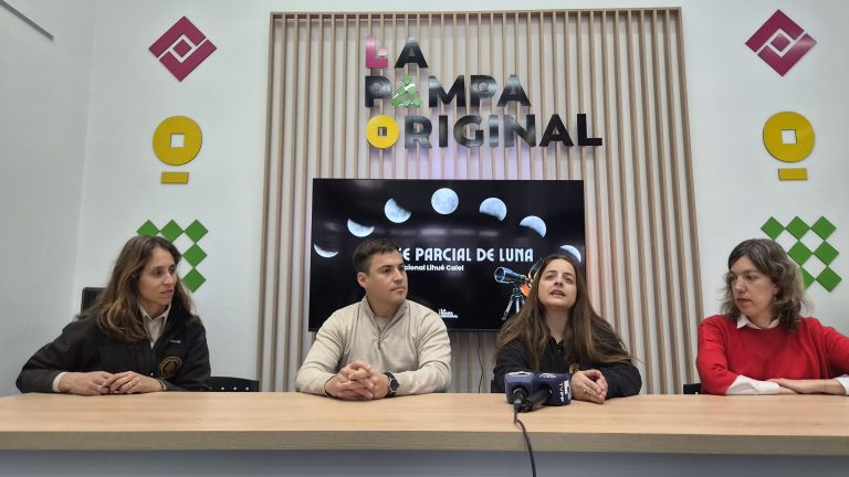 Astroturismo en La Pampa: invitan a observar el eclipse parcial de luna en Lihué Calel