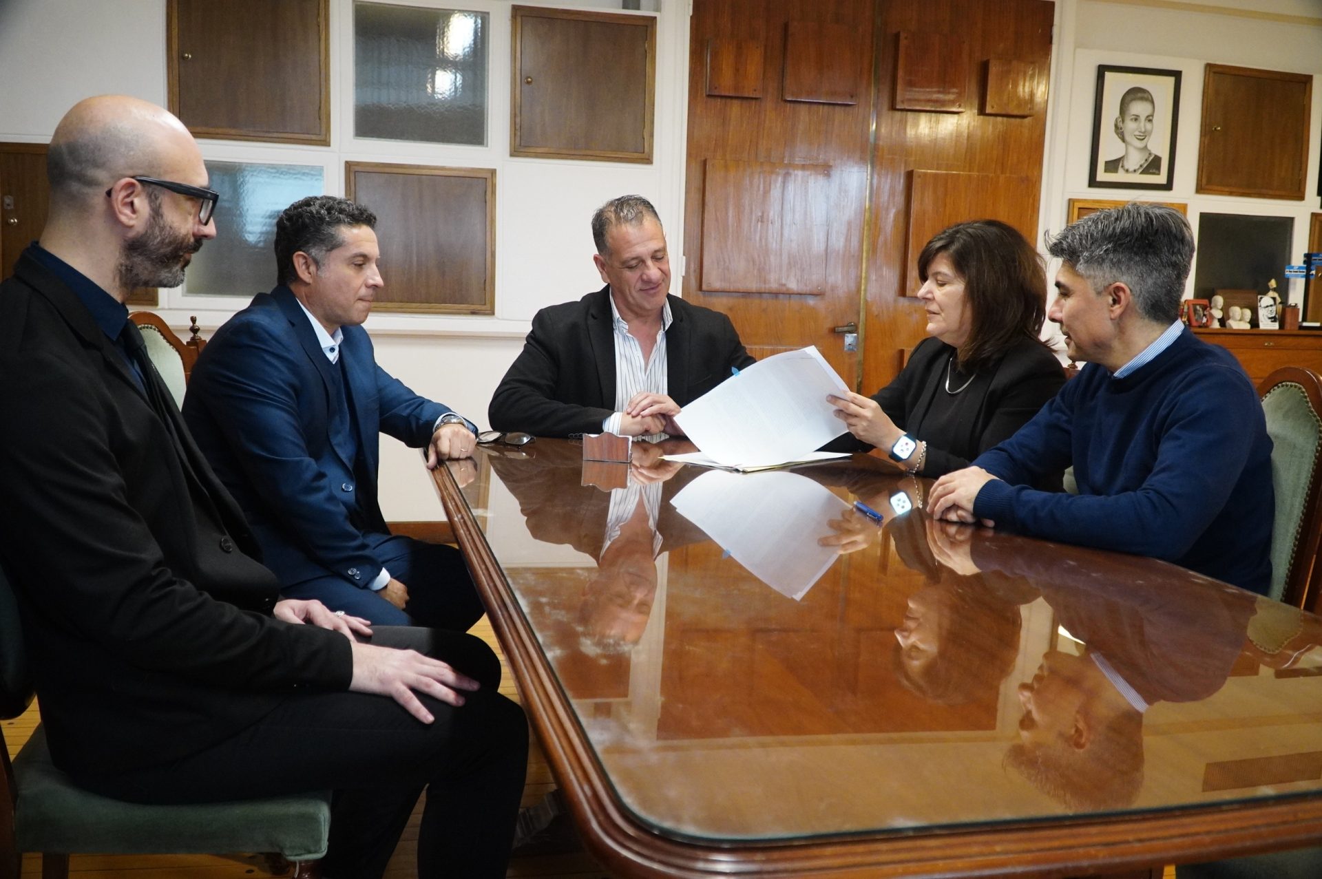 Gobierno y la Fiscalía de Investigaciones Administrativas firmaron un convenio para fortalecer el control sobre las ONGs