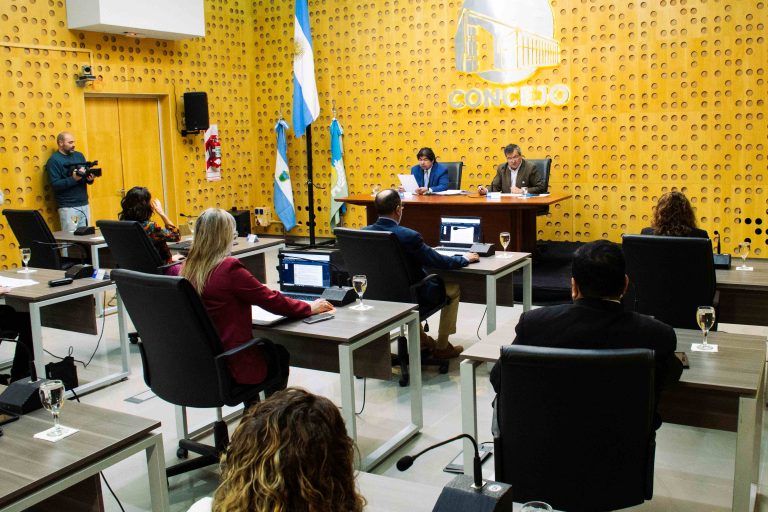 El Concejo Deliberante de General Pico aprobó el aumento del boleto urbano de $800 a $1000 pesos