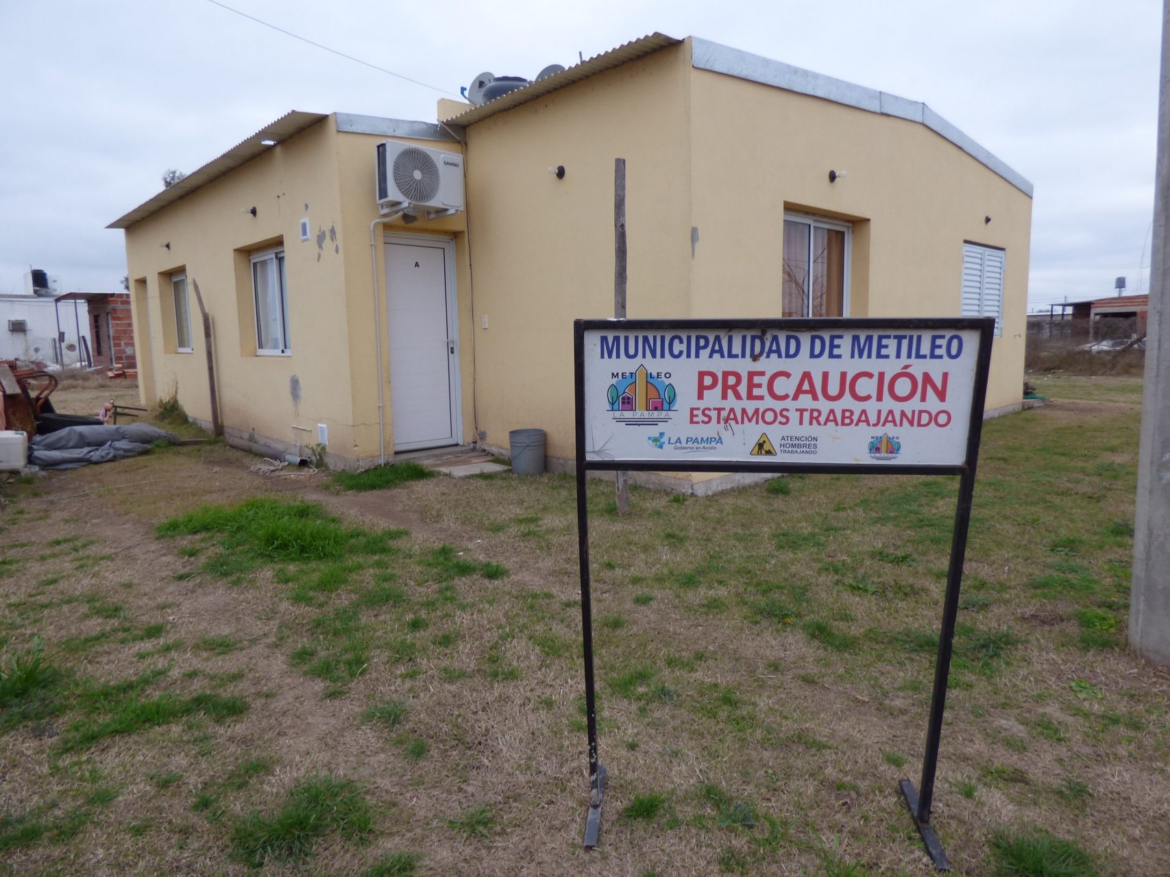 El municipio de Metileo instaló gas y calefacción en viviendas para personas mayores