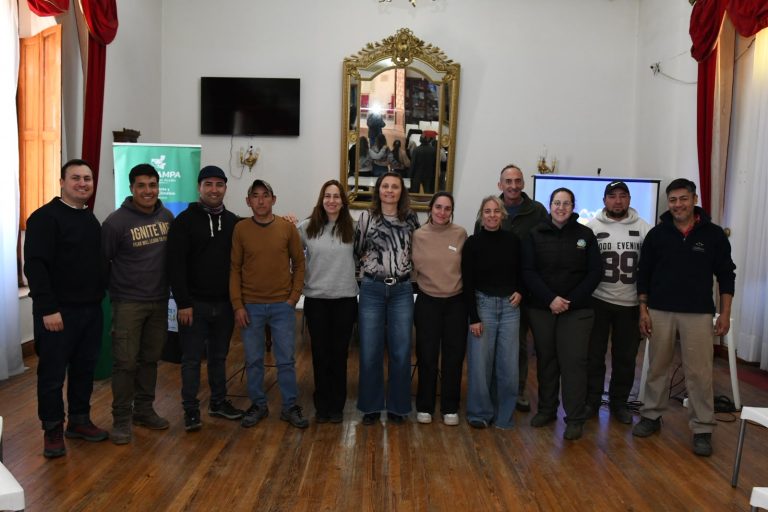 Fortalecen la gestión de residuos en Victorica con la entrega de nuevo equipamiento