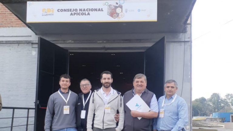 Apicultura: La Pampa participó de un encuentro nacional para trazar el futuro del sector