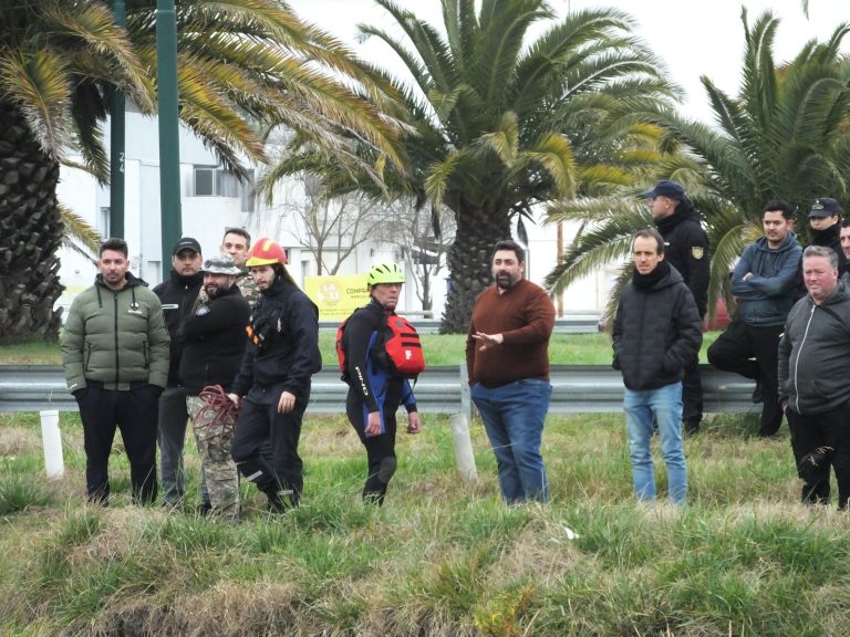 Amplio operativo policial y de bomberos en General Pico para hallar a Romina Albornoz