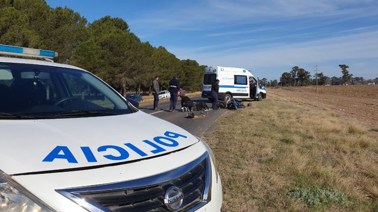 Un motociclista fue hospitalizado tras una fuerte caída en la Ruta 101 cerca de General Pico