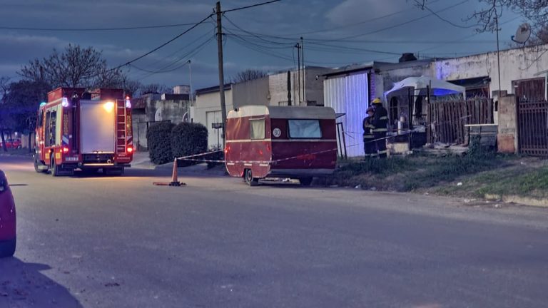 El fiscal Guillermo Komarofky identificó al hombre hallado sin vida en una casilla y descartó una muerte violenta