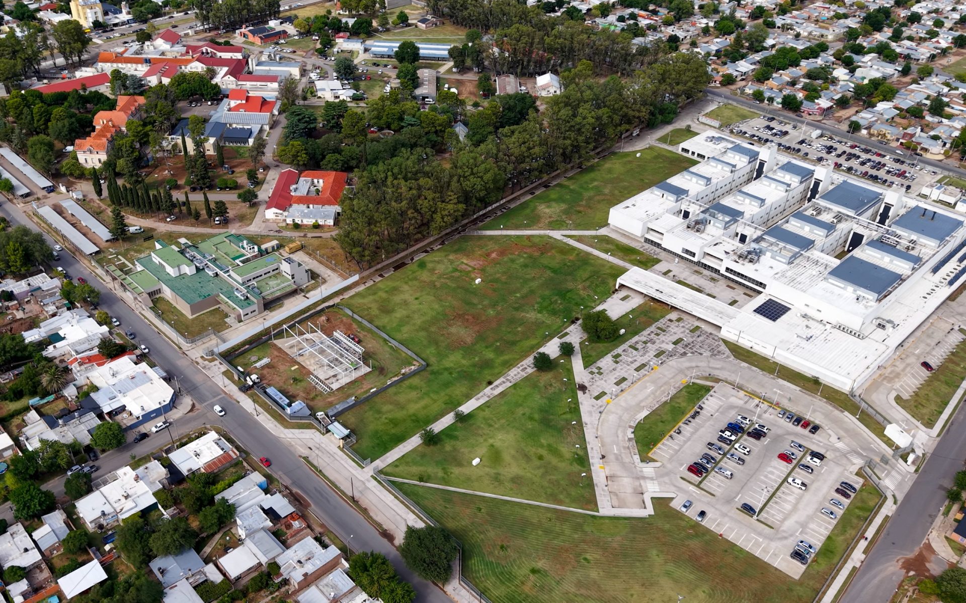 Ziliotto oficializó la creación del Campus de Salud de La Pampa para integrar hospitales y la universidad
