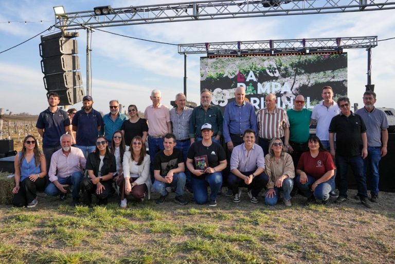 Con eje en el vino y la producción, La Pampa presentó la temporada de primavera en Trenel