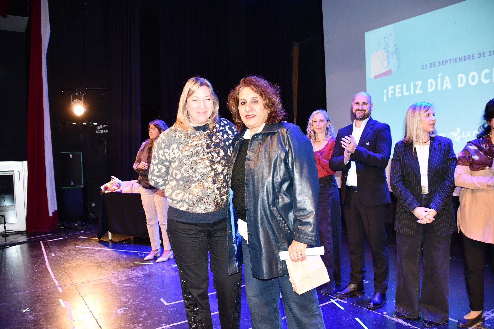 Entrega de diplomas a docentes jubilados
