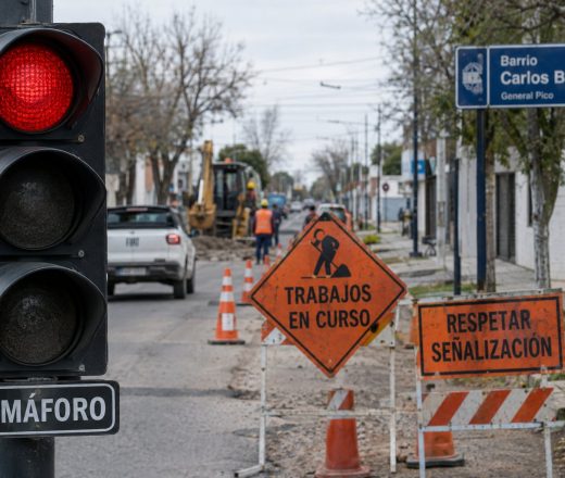 General Pico: anuncian cortes de tránsito por trabajos de semaforización en barrio Carlos Berg (Imagen ilustrativa IA - infopico.com)