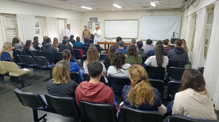 El hospital Centeno dio la bienvenida a diez nuevos residentes de salud