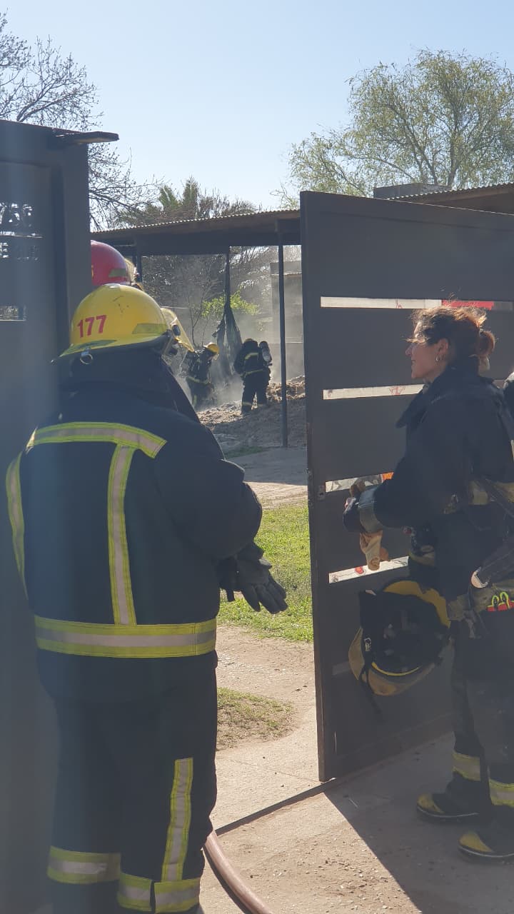Incendio en galpón de calle 306