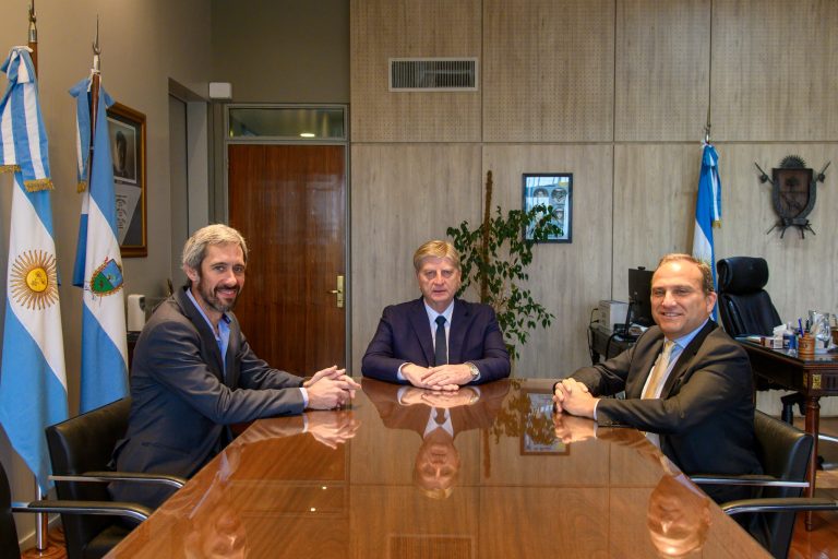 Ziliotto recibió al embajador de Portugal para profundizar la cooperación en energías renovables y comercio