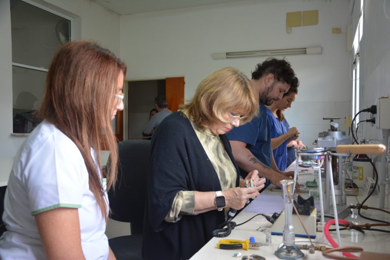 Salud pública: consolidan el Laboratorio de Prótesis Dentales en General Pico