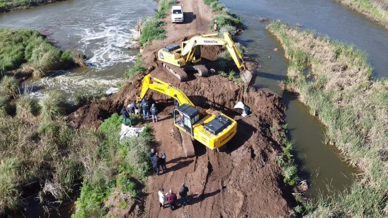 Río Quinto: La Pampa sumó nuevos conductos en el Meridiano V para ampliar el escurrimiento hacia Buenos Aires