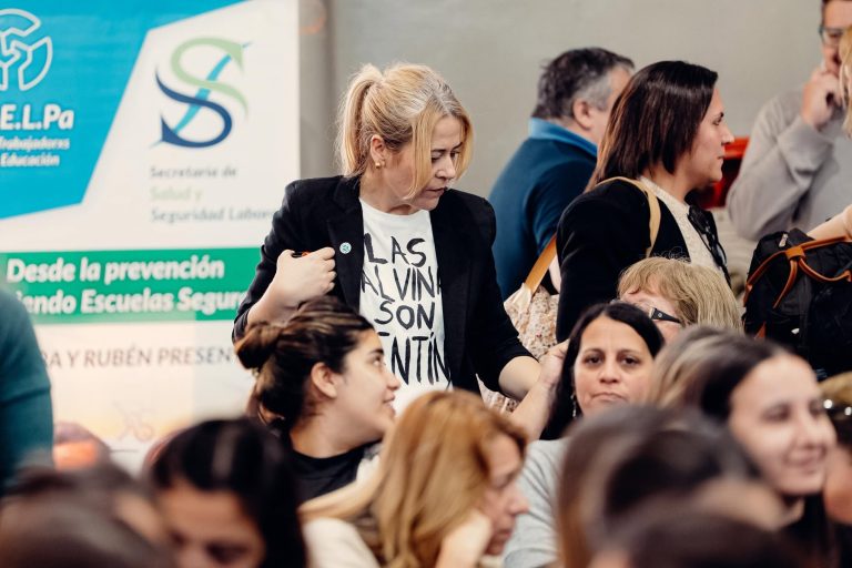 «La escuela sigue y la vida sigue»: Utelpa alertó por un fuerte recorte educativo en el presupuesto nacional