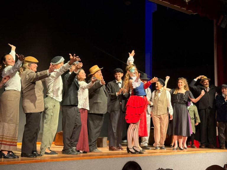 El Grupo Municipal de Teatro “Comodín” presentará dos obras con entrada gratuita en MEDANO