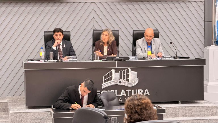 Cámara de Diputados: homenaje a Di Próspero y cruce por los descuentos sindicales
