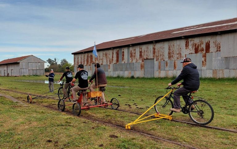 De Timote a General Pico en bicizorra: una travesía por las vías para reclamar la vuelta del tren